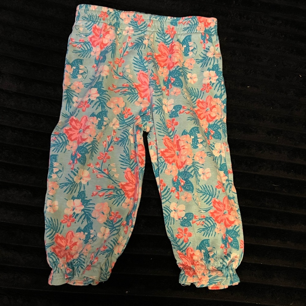Colorful Patterned Pants Set - Picture 5 of 7